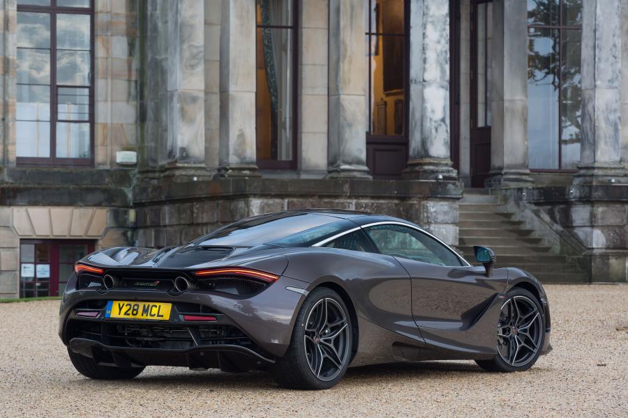  McLaren 720S Coupe Launch Edition 2017 года  (UK) (фото 14 из 34)